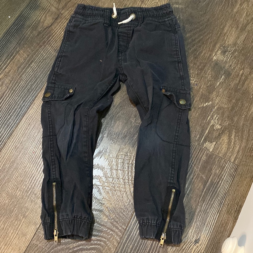 Black khaki pants